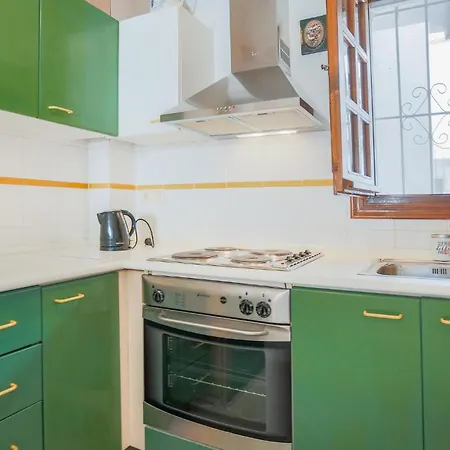 Gorgeous In تورّيفيِخا